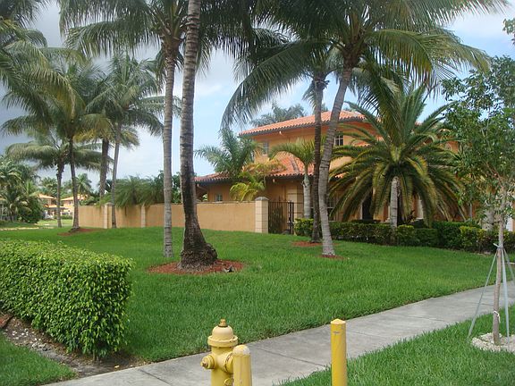Passive Park next to house