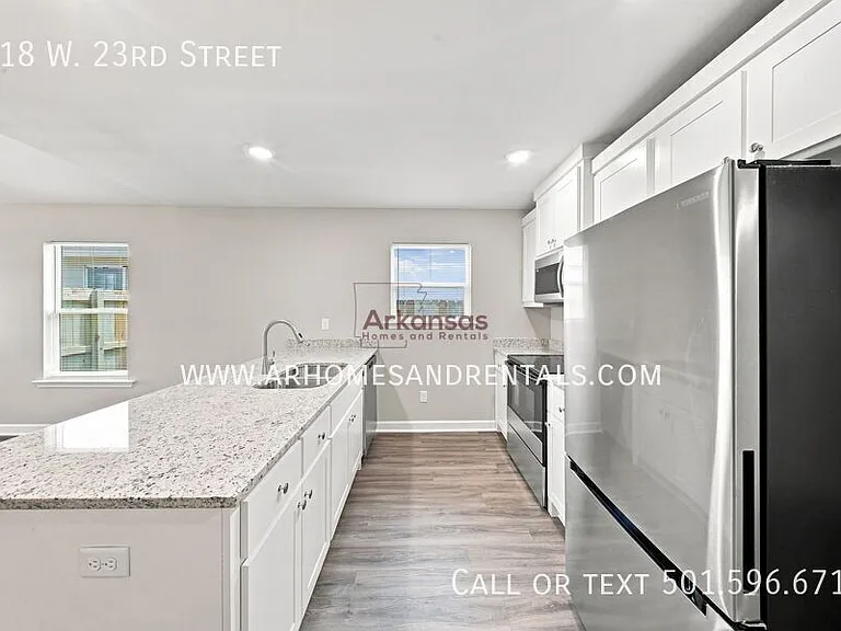 918 W 23rd St — Photo 5