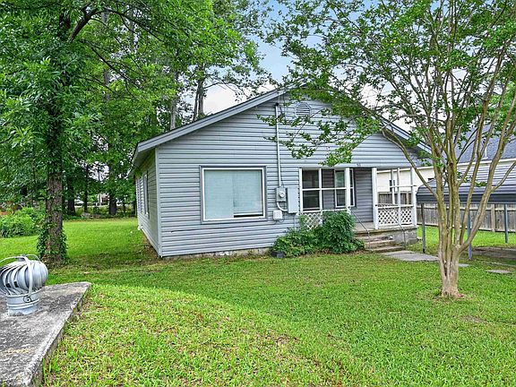 3rd image of 511 Boswell Rd