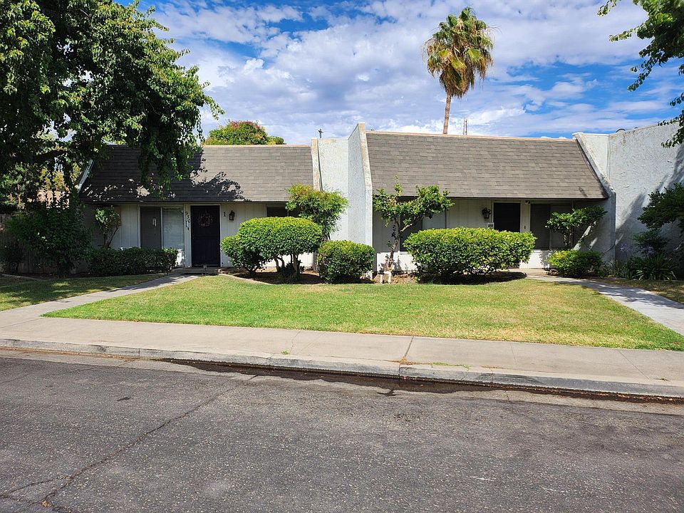 2nd image of 930 N Villa Avenue