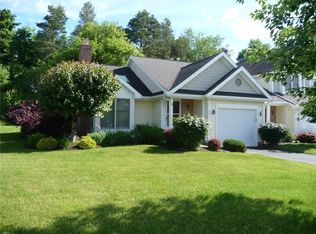 11 Overview Cir, Rochester, NY 14623