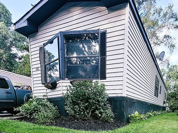 145 S River Dr, Clarkston, MI 48346