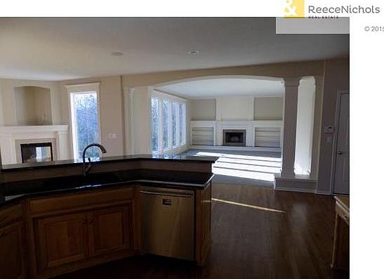 5th image of 5805 NE Holiday Ct