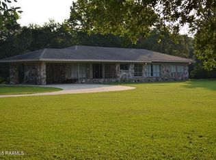 1001 Loreauville Rd, New Iberia, LA 70563