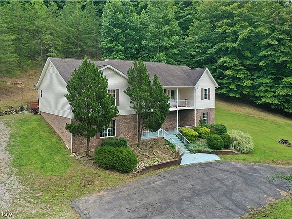 2nd image of 2051 Bull River Rd