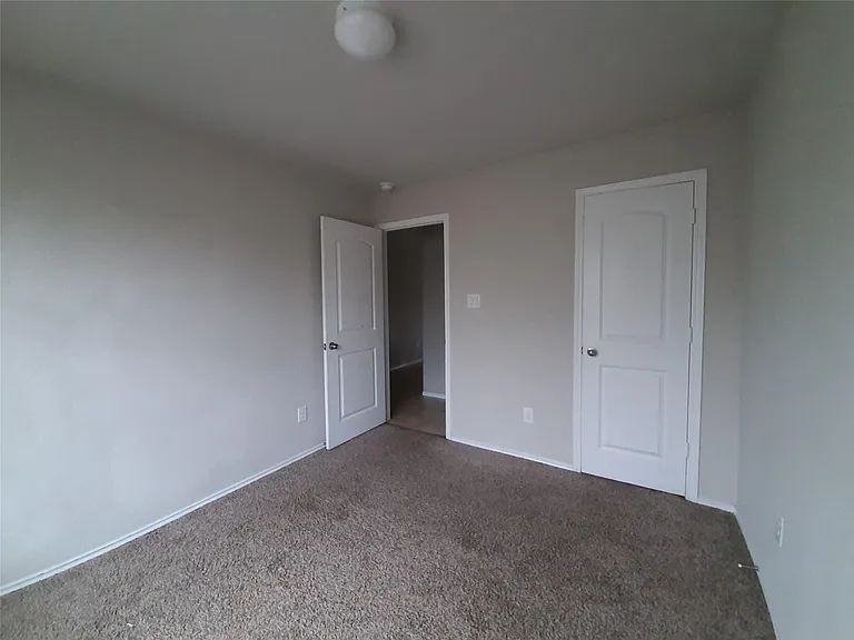 23614 Water Hickory Dr — Photo 9