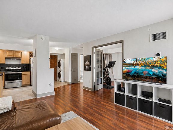 4th image of 601 W 11th Avenue #310