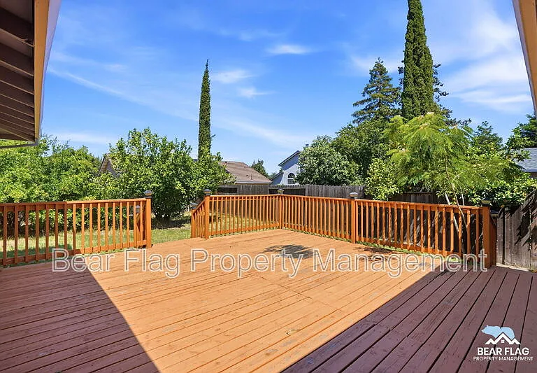 1312 Mission Dr — Photo 29