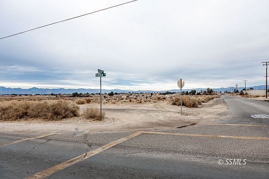 5th image of Bowman Rd