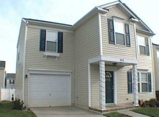 1513 Hyacinth Ct, Charlotte, NC 28215