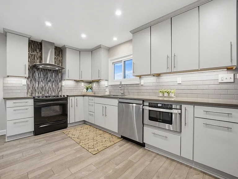 20B Freeman Dr — Photo 12