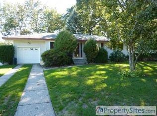 150 Van St, Brentwood, NY 11717
