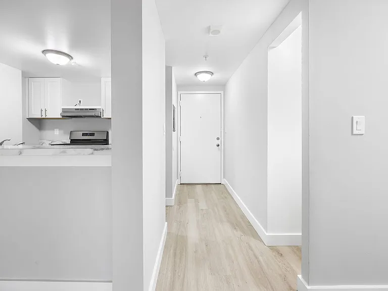 Atlantic Apartments — Photo 12