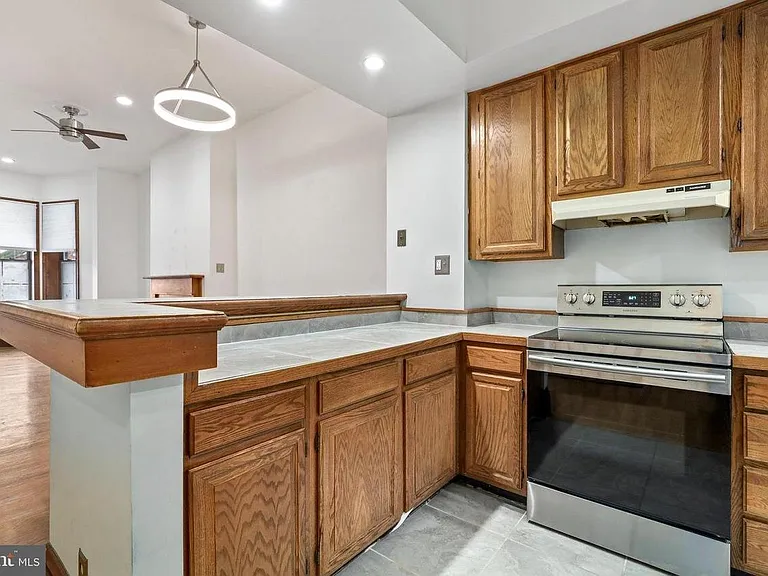 1331 T St NW #B — Photo 10