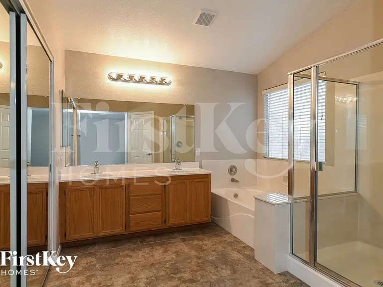 3932 Gold Point St — Photo 7