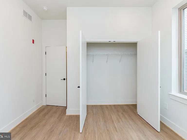 630 Federal St #205 — Photo 11