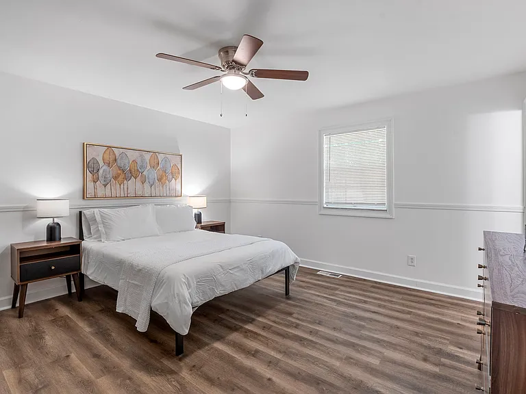2751 Tiara Dr — Photo 22