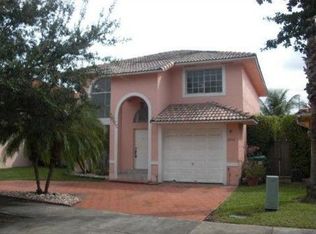 16453 NW 76th Pl, Hialeah, FL 33015