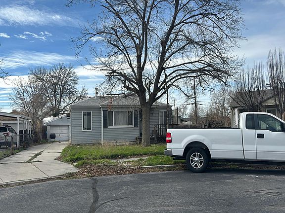 2nd image of 2942 S Garden Cir