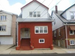 218 9th St, Fairview, NJ 07022