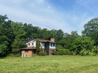 5405 Deer Hill Rd, Waterloo, IL 62298