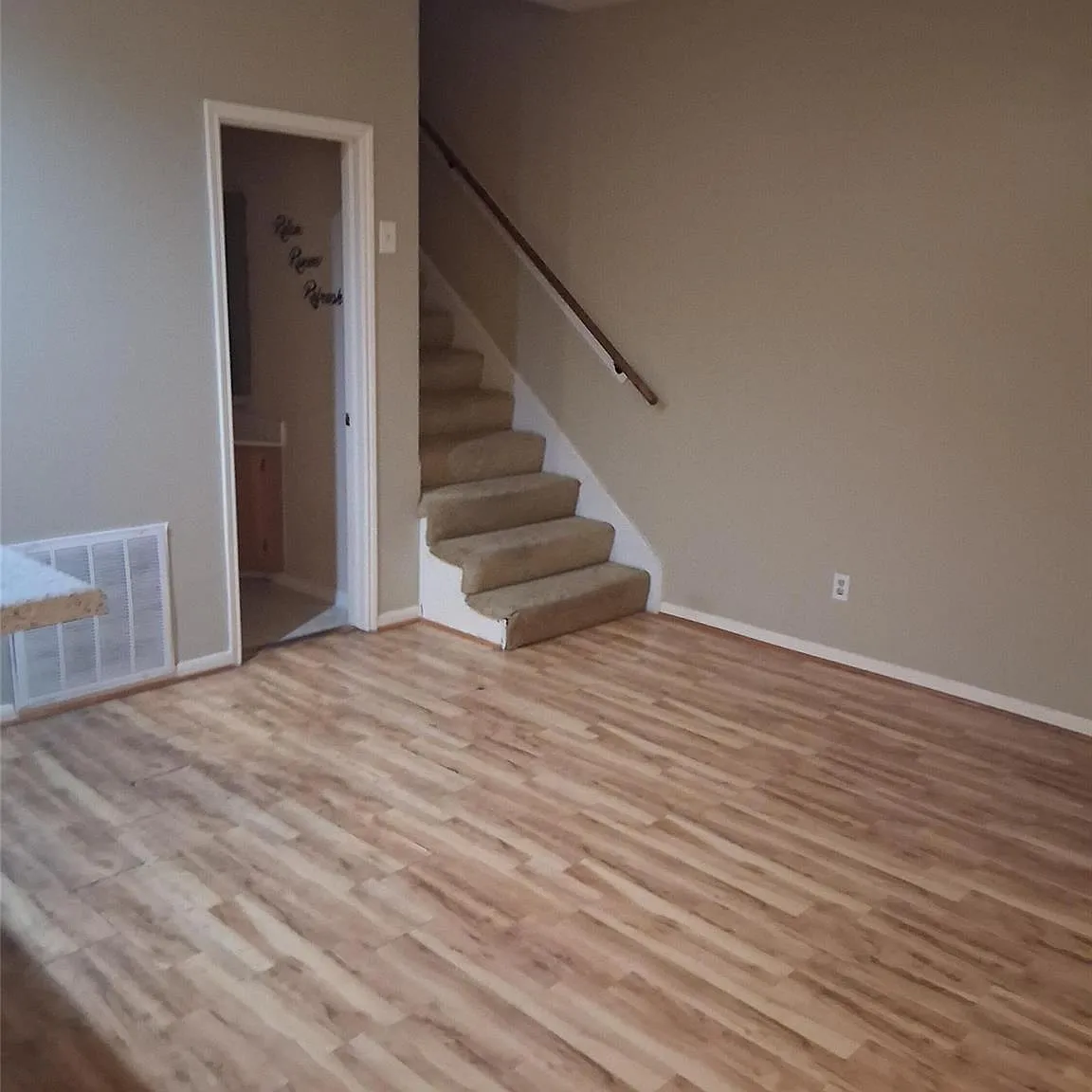 2 bed, 2.5 bath, 1470 sqft, $1,500 — Photo 4