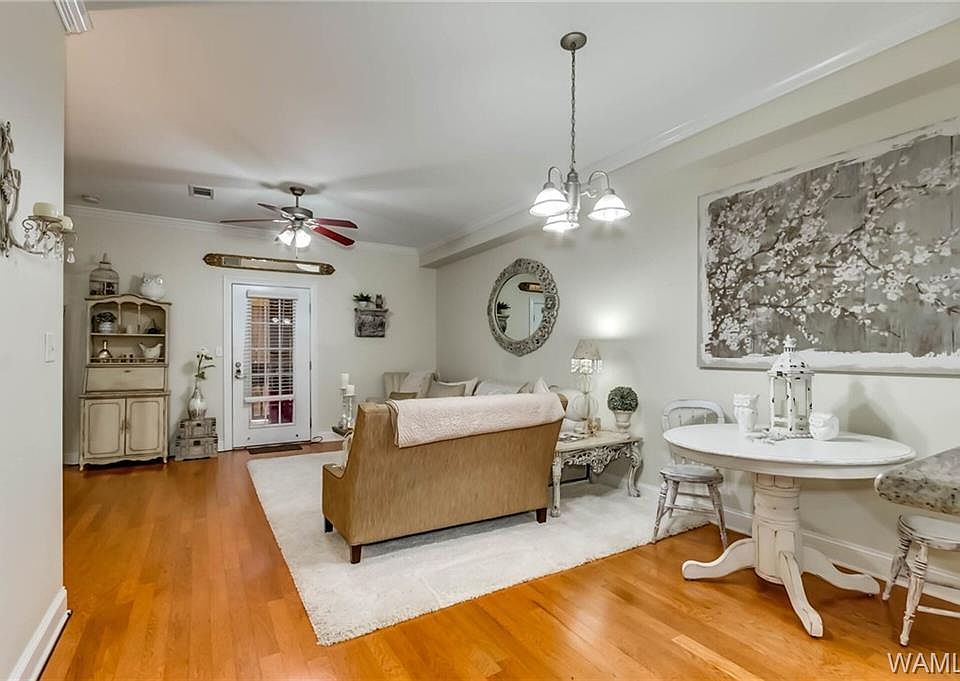 1st image of 3218 Veterans Memorial Pkwy #2207