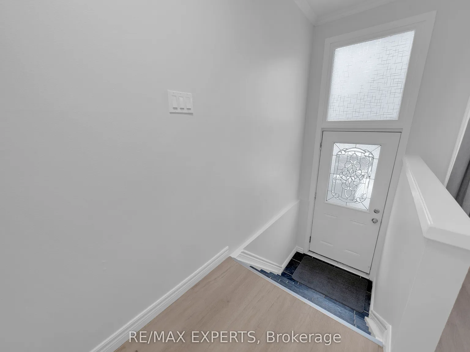 3 bed, $2,800 — Photo 2