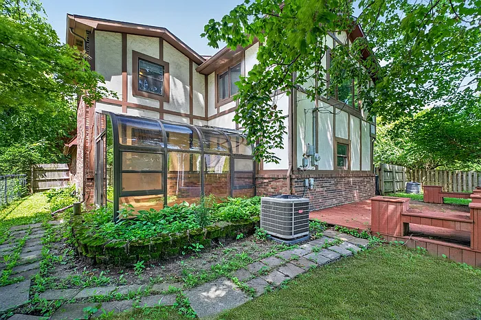 4631 Graceland Ave — Photo 41