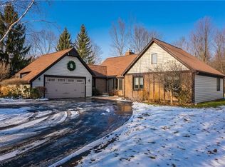 2706 Ridgeway Ave, Rochester, NY 14626