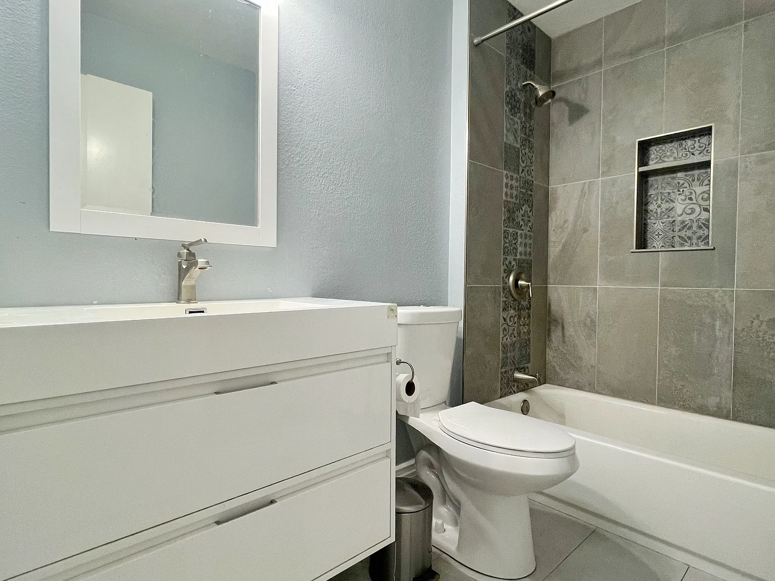 3 bed, 2.5 bath, 1630 sqft, $1,450 — Photo 4
