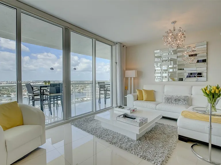 1 N Ocean Blvd #1011 — Photo 7