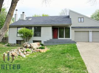 4506 Cheyenne Blvd, Sioux City, IA 51104