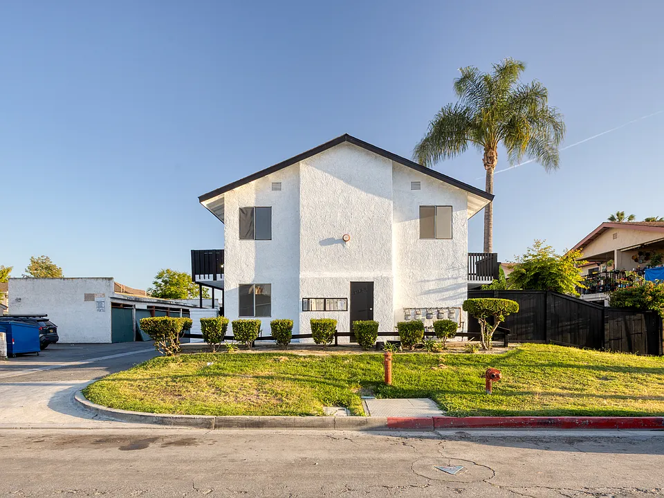 3926 Franklin Ave #6