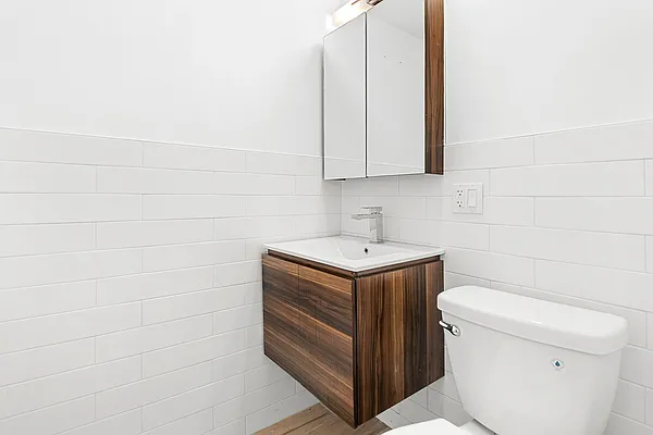 Rented by Freestone Property Group | media 18