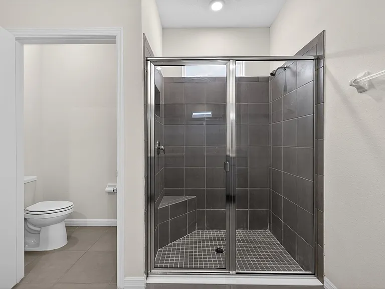 13204 Waterleaf Garden Cir — Photo 4