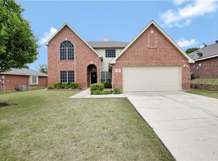 5716 Wimbledon Cir, Haltom City, TX 76137