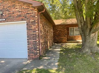 2300 Austin Dr #2302, Springfield, IL 62704