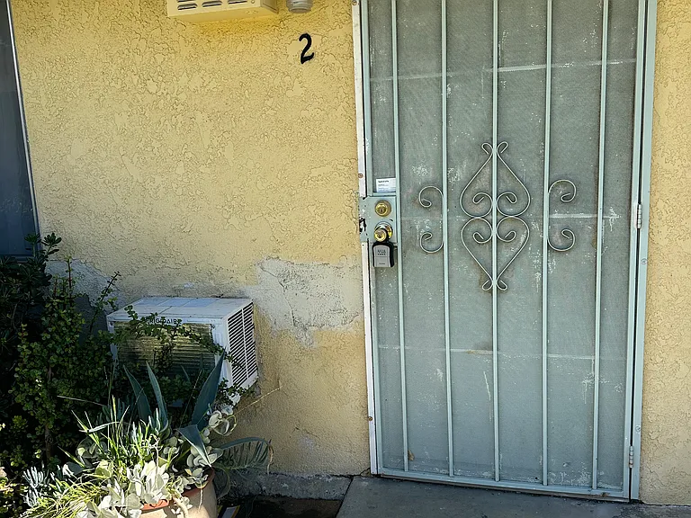 946 W Pine St #B — Photo 5