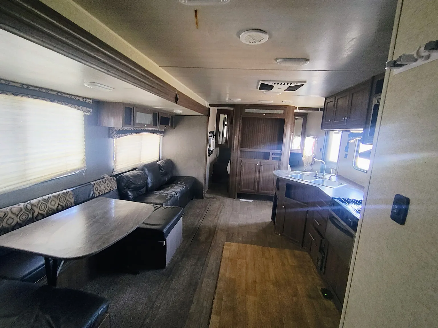 Royal RV Park Wink 907 North Roy Orbinson Drive - WA2 Prowler Lynx — Photo 4