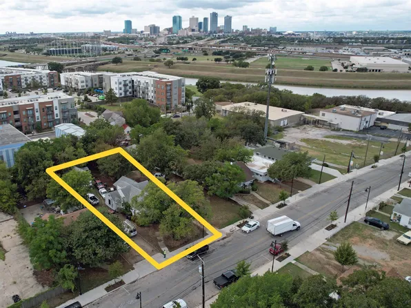 2504 Race St, Fort Worth, TX 76111