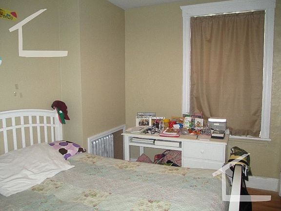 5th image of 58 Egmont St #117
