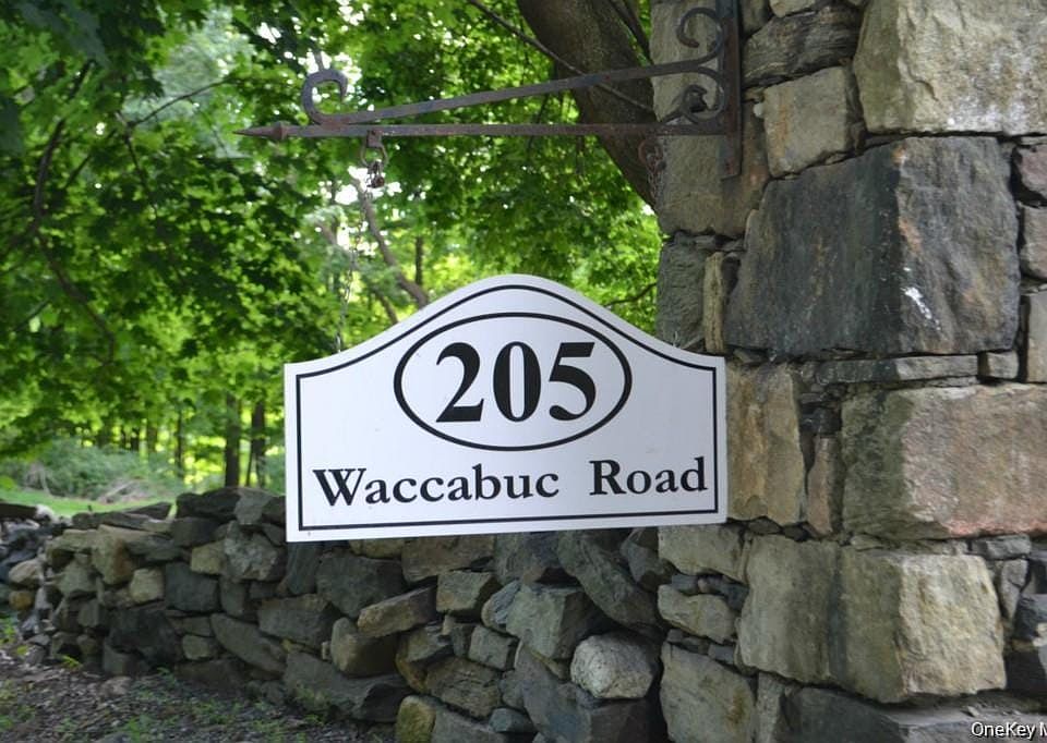 1st image of 205 Waccabuc Rd Unit 7