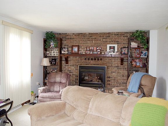 2nd image of 1095 Sites Lake Dr