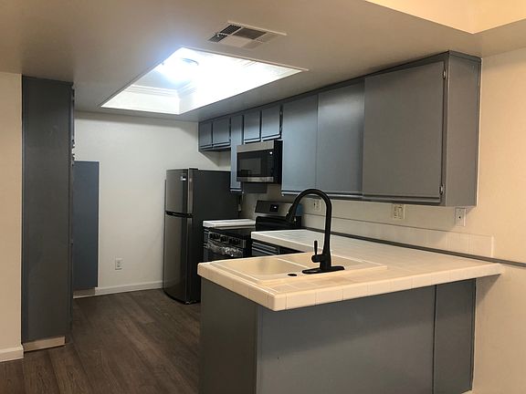 2nd image of 44550 15th St E Unit 3