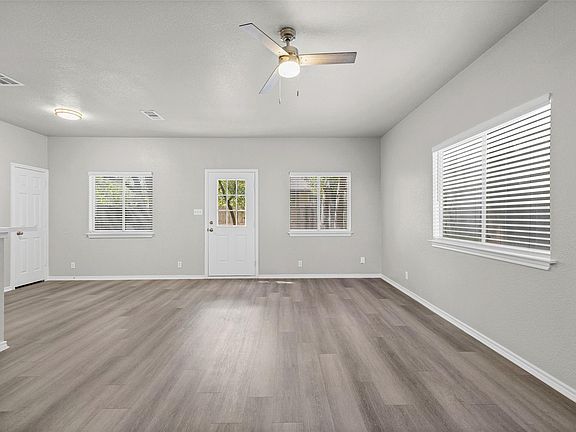 4th image of 1801 Constantino Cir