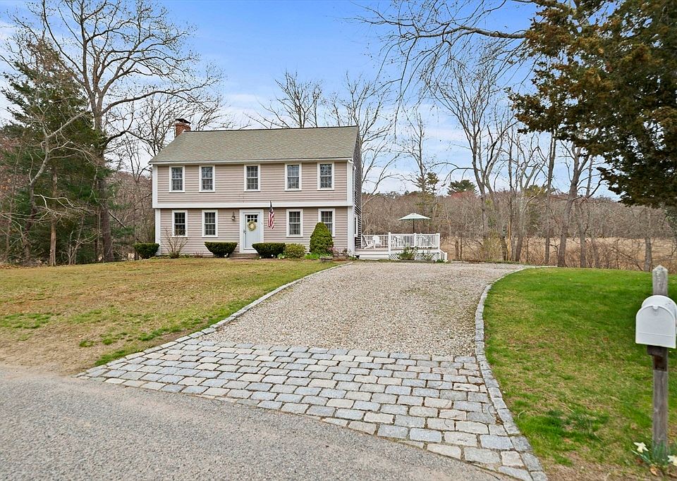 1st image of 5 Carpenter Ln