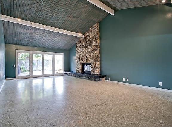 5th image of 6215 E University Blvd