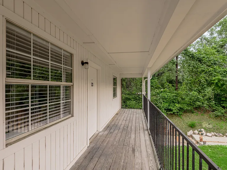 600 Palm St #13 — Photo 20