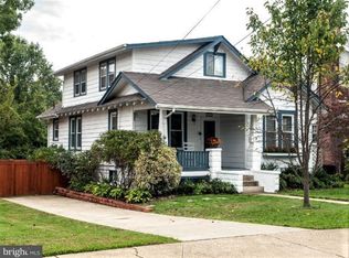 3608 7th St S, Arlington, VA 22204